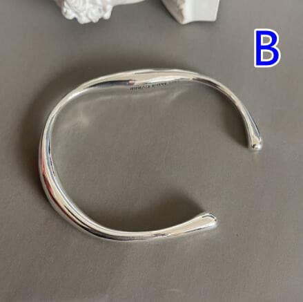 バングル 刻印デザインバングル シルバー調アクセサリー