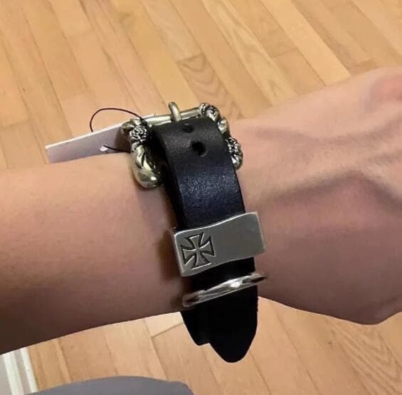 バングル 本革レザーバングル 金属装飾 職人手作り