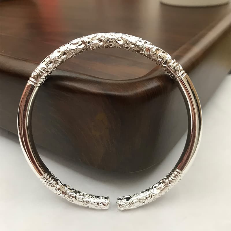 バングル 男性用伝統唐草模様シルバーバングル